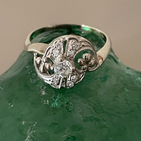 Vintage 14kt White Gold Round Brilliant Cut Diamond Ring Size 8-8.5 - Picture 7 of 10